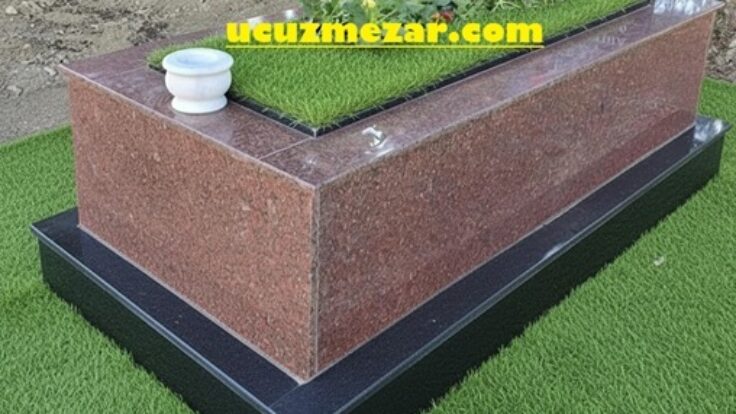 Tek Kişilik Temel Baş Taşı Siyah Gövde Kırmızı Granit Mezar Modeli